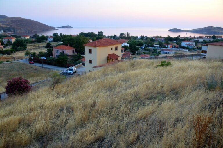Image ΟΙΚΟΠΕΔΟ ΣΤΟ ΠΛΑΤΥ 1.951 Τ.Μ. 180.000