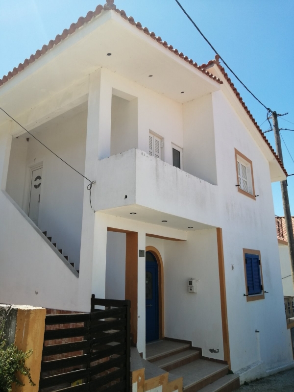 Image ΔΙΩΡΟΦΗ ΚΑΤΟΙΚΙΑ ΣΤΑ ΚΑΜΙΝΙΑ 138 Τ.Μ. 97.000 ΕΥΡΩ