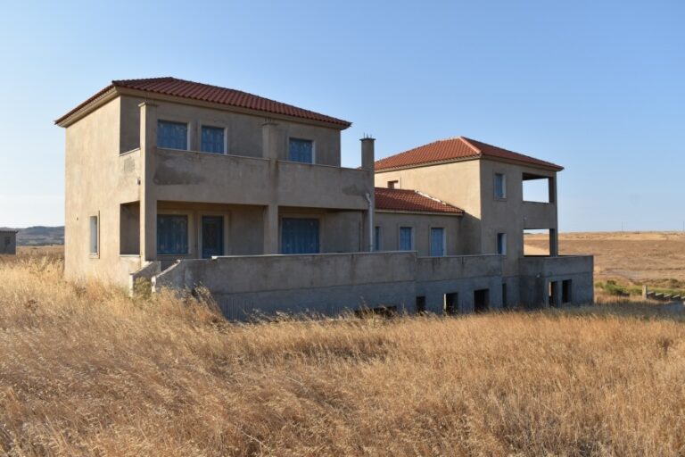Image ΣΥΓΚΡΟΤΗΜΑ ΚΑΤΟΙΚΙΩΝ ΣΤΟ ΠΟΡΤΙΑΝΟΥ 630.000 ΕΥΡΩ